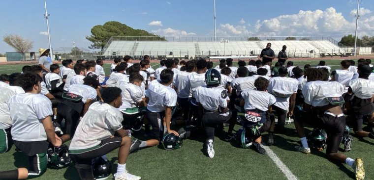 football team praying